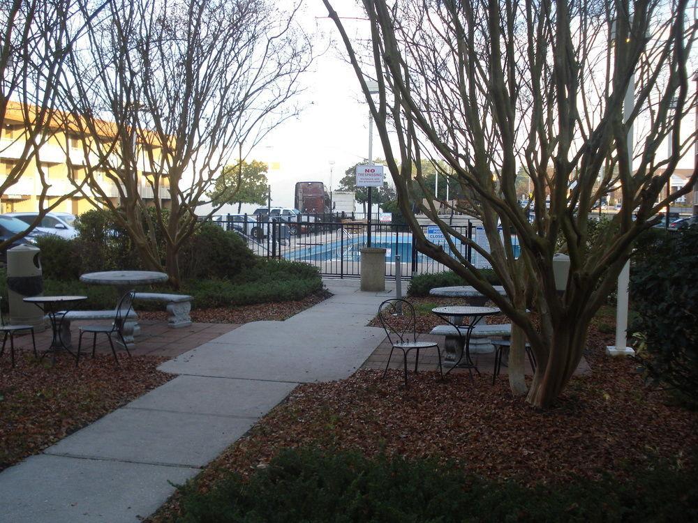 Baymont By Wyndham Fayetteville Fort Bragg Area Zewnętrze zdjęcie