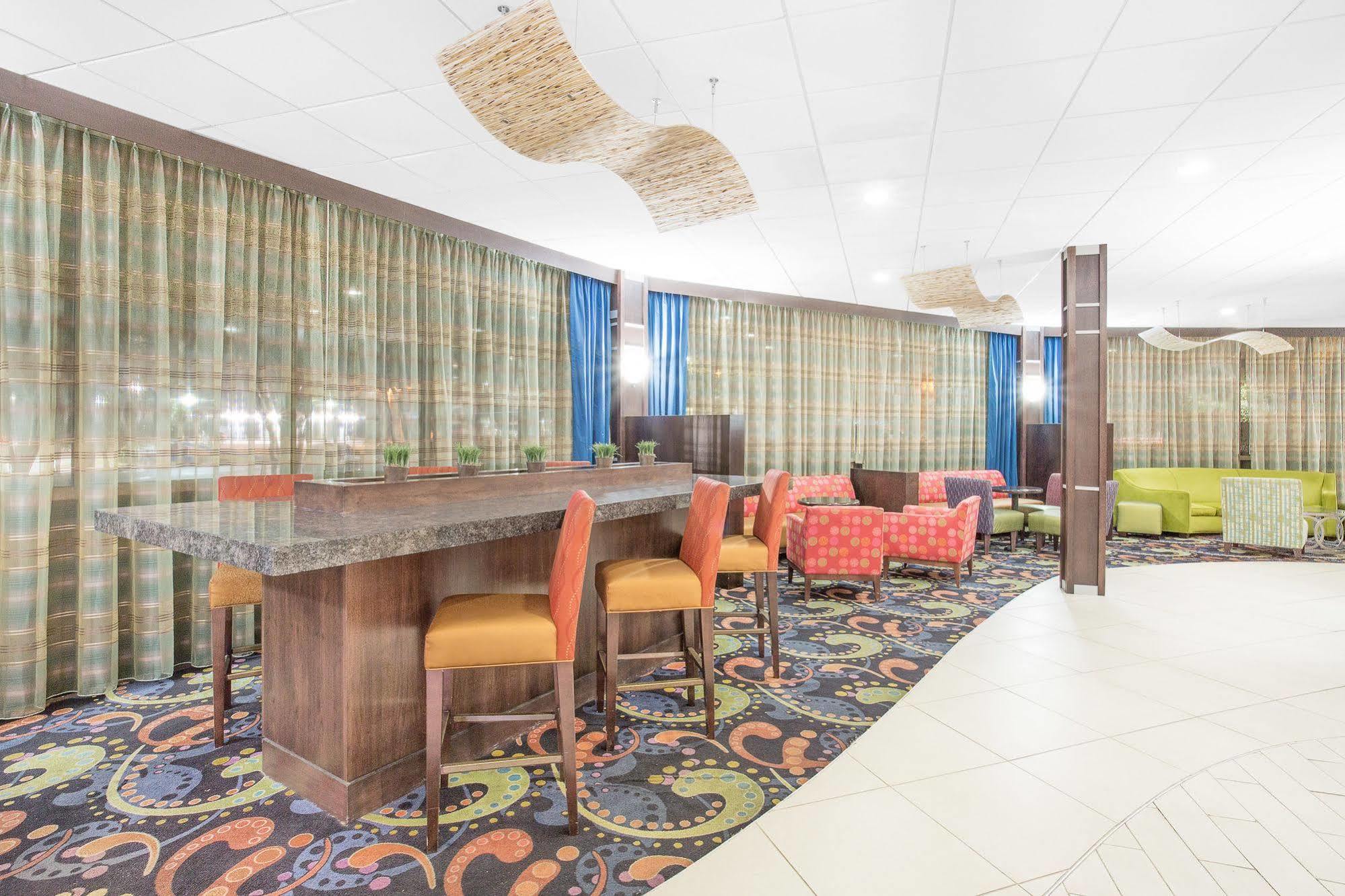 Baymont By Wyndham Fayetteville Fort Bragg Area Zewnętrze zdjęcie
