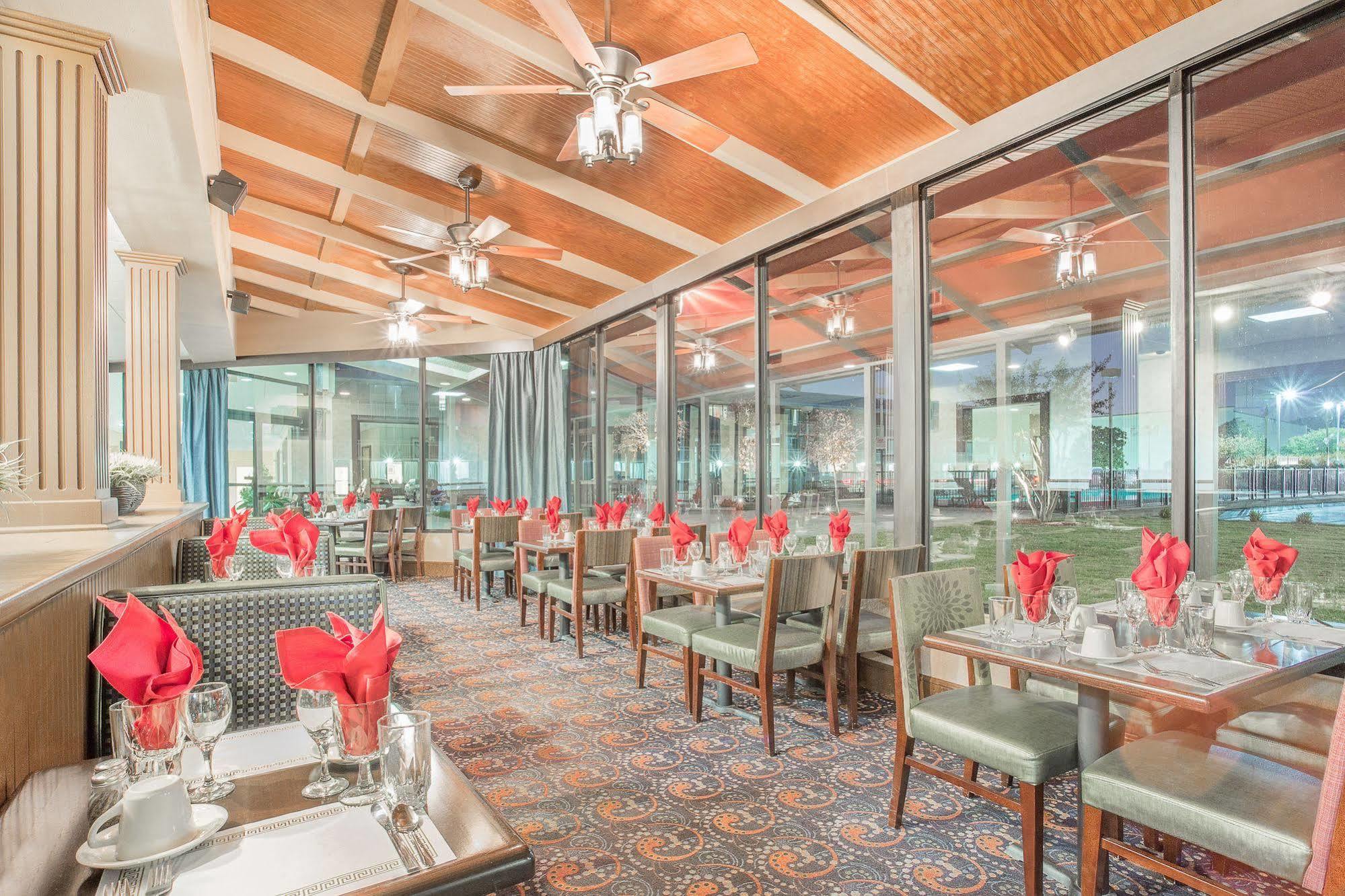 Baymont By Wyndham Fayetteville Fort Bragg Area Zewnętrze zdjęcie