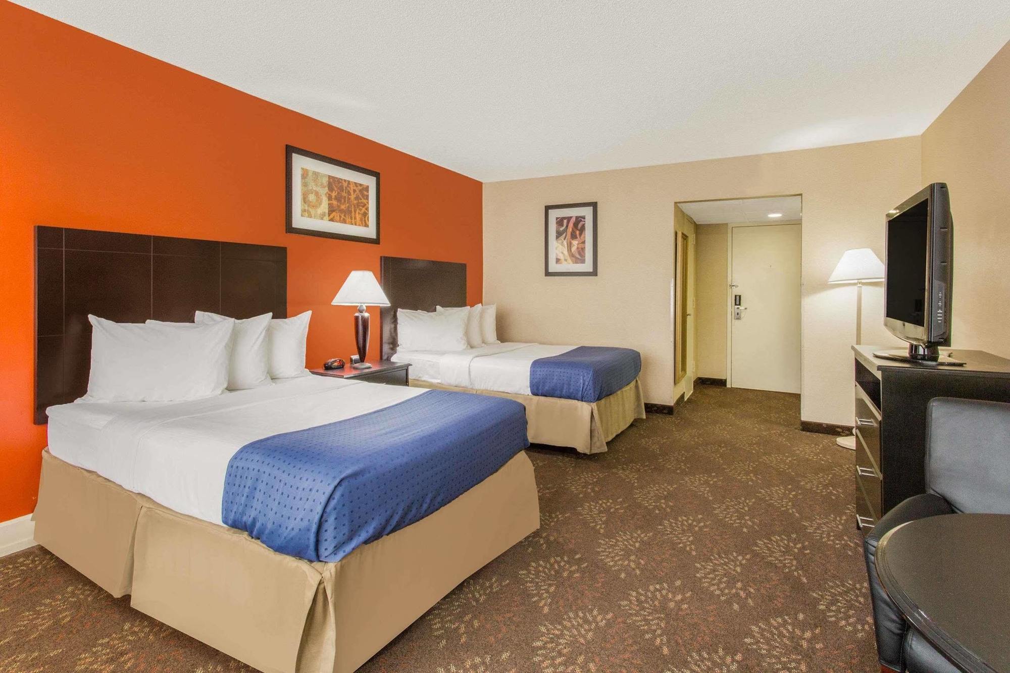 Baymont By Wyndham Fayetteville Fort Bragg Area Zewnętrze zdjęcie