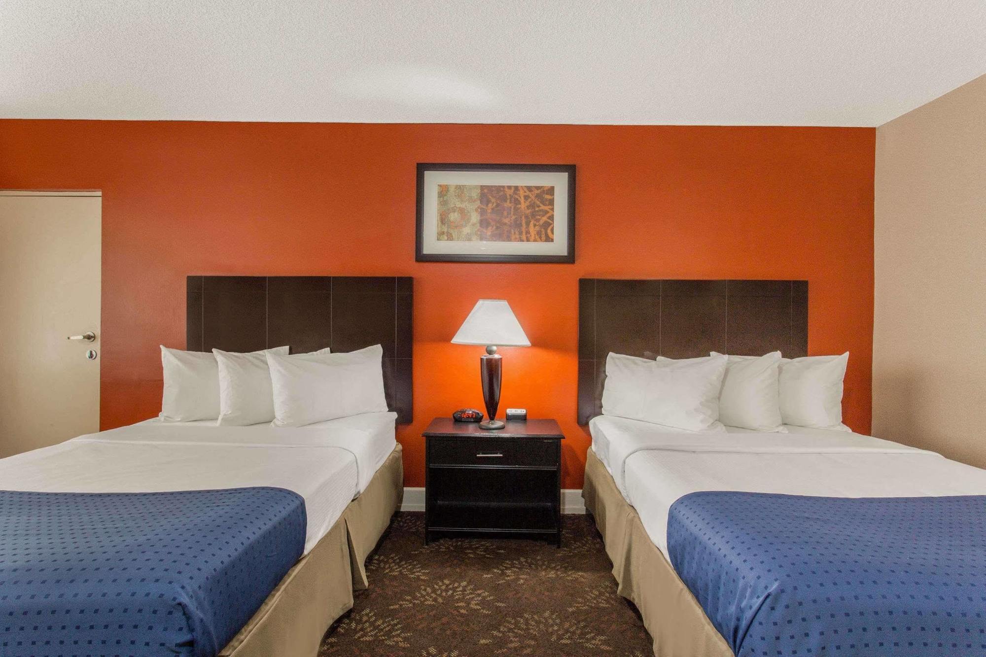 Baymont By Wyndham Fayetteville Fort Bragg Area Zewnętrze zdjęcie