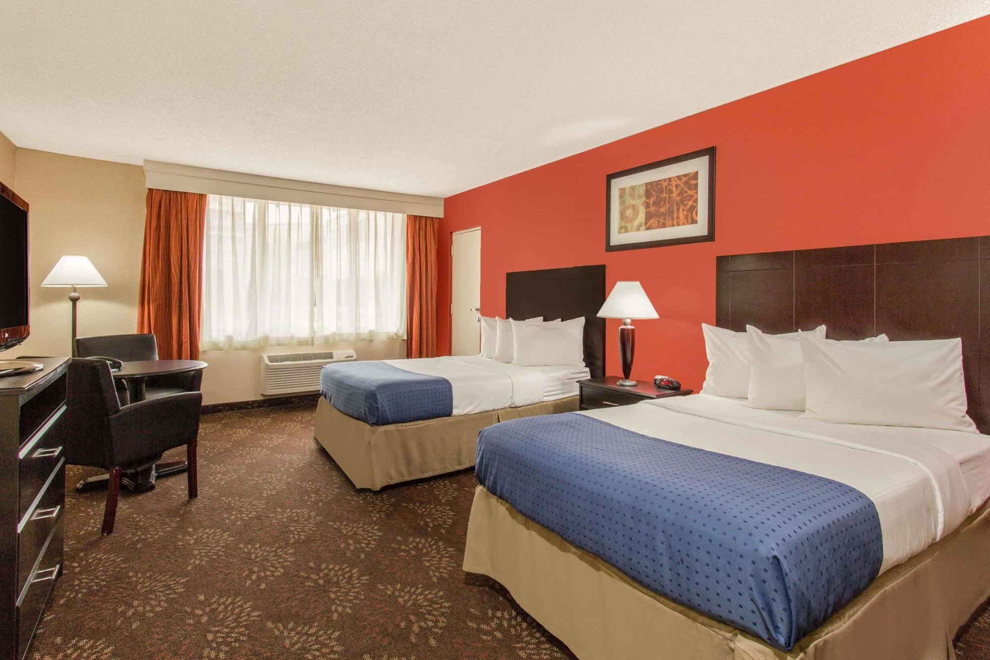 Baymont By Wyndham Fayetteville Fort Bragg Area Zewnętrze zdjęcie