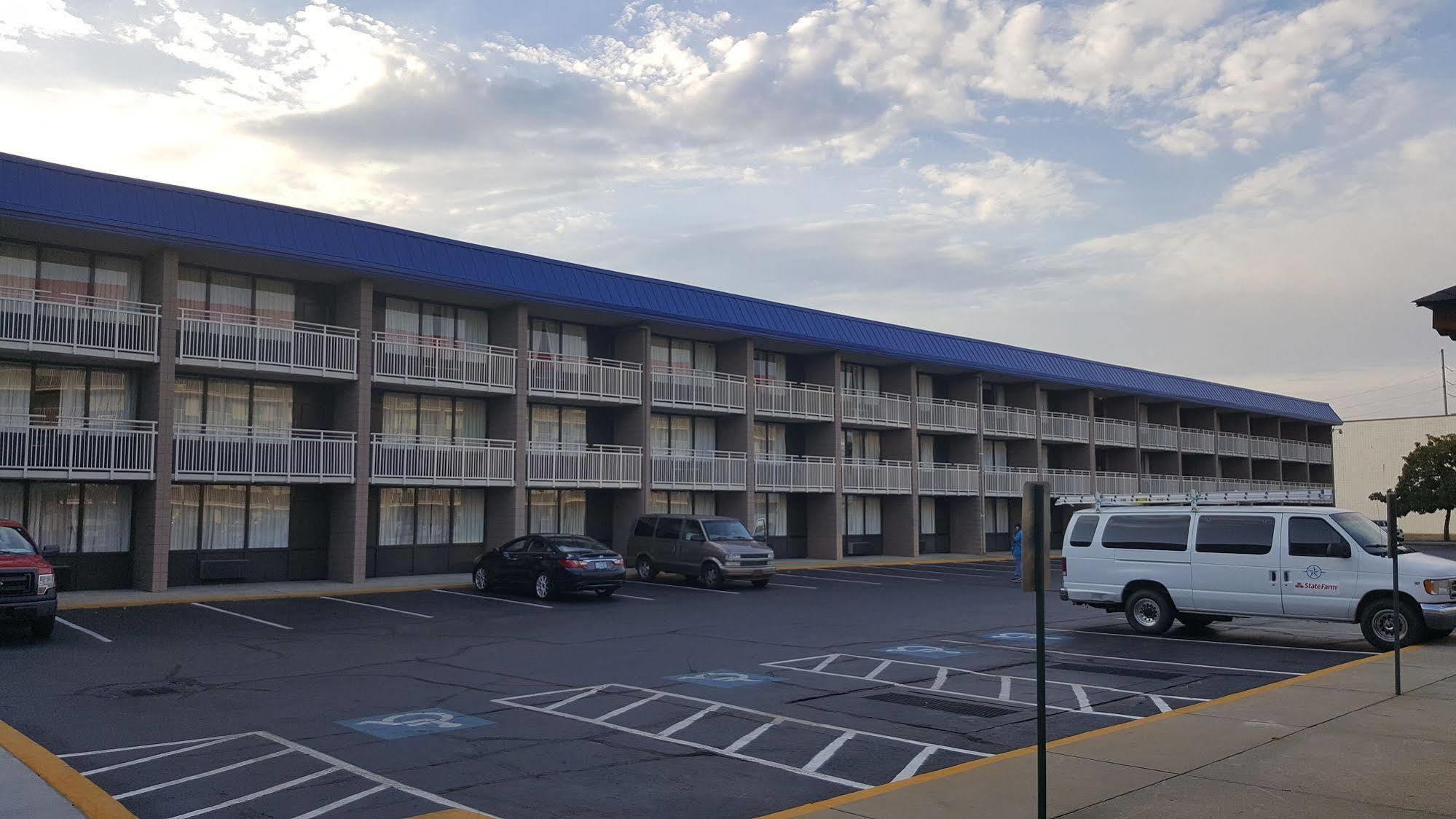 Baymont By Wyndham Fayetteville Fort Bragg Area Zewnętrze zdjęcie